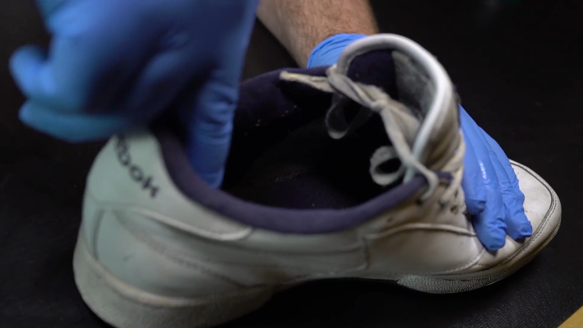 Schuhe Geruch entfernen DIY