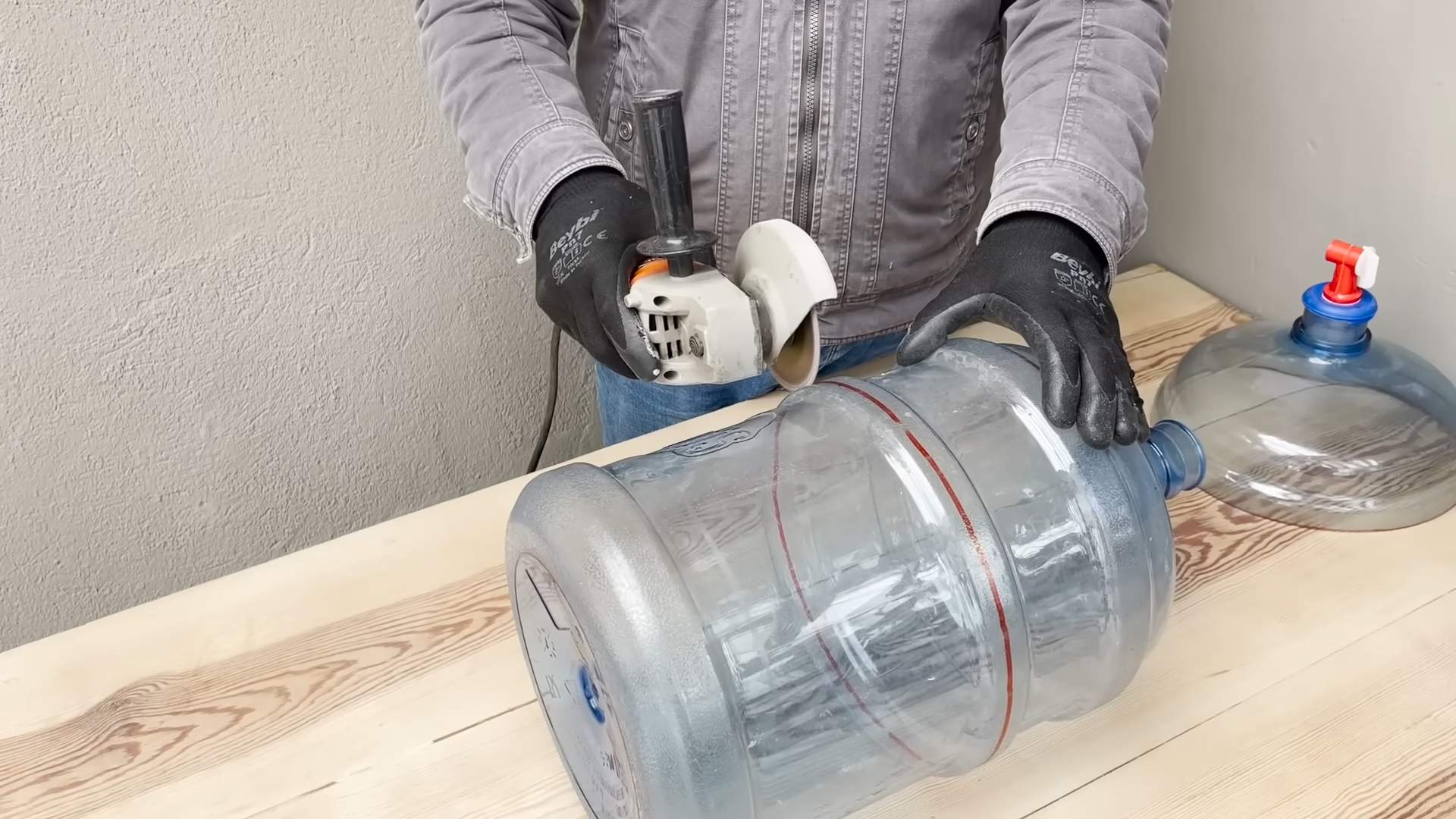 DIY Hühnerfutterspender selber bauen