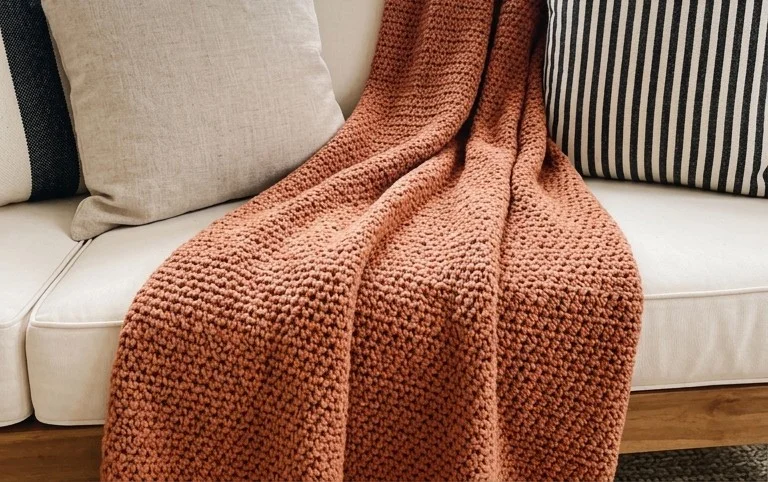 Crochet Old Fashioned Throw Blanket - in 12 sizes! - free pattern